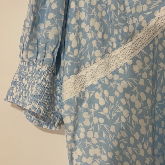 RIXO Blue and White Floral Puffed Sleeve Dress - Picture 10 of 12